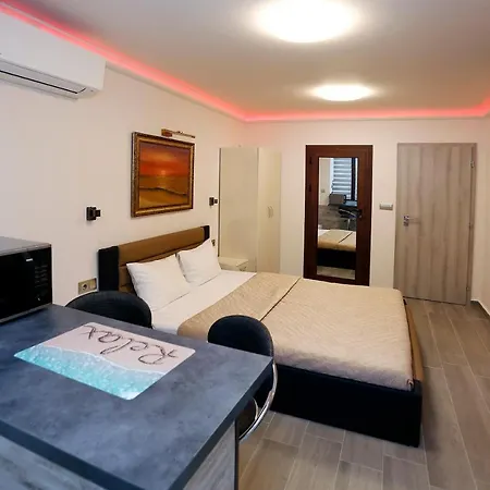 Apartment Deluxe 2 Center Burgas City