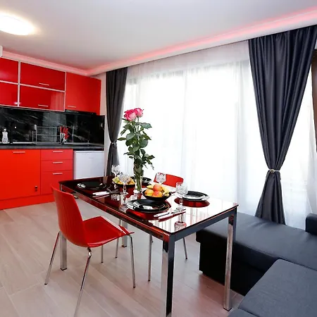 Deluxe 2 Center * Burgas City