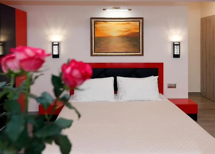 Deluxe 2 Center * Бургас