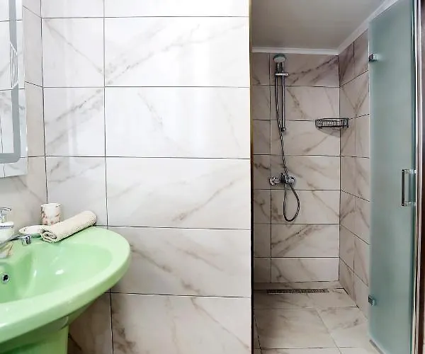 Deluxe 2 Center Apartman *