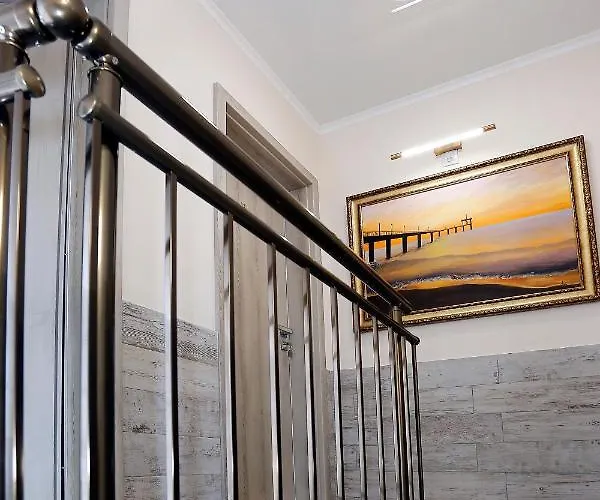 Deluxe 2 Center Burgasz